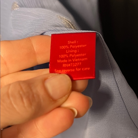 Jennifer Lopez Sky Blue Feather Pattern Blouse - Picture 4 of 8